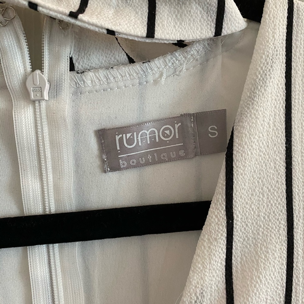 LF RUMOR BOUTIQUE ROMPER - Picture 2 of 6